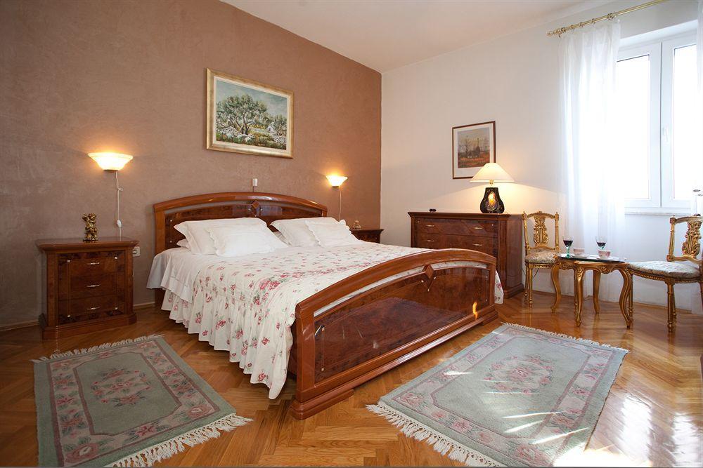 Cro Jet Set Apartments Спліт Екстер'єр фото