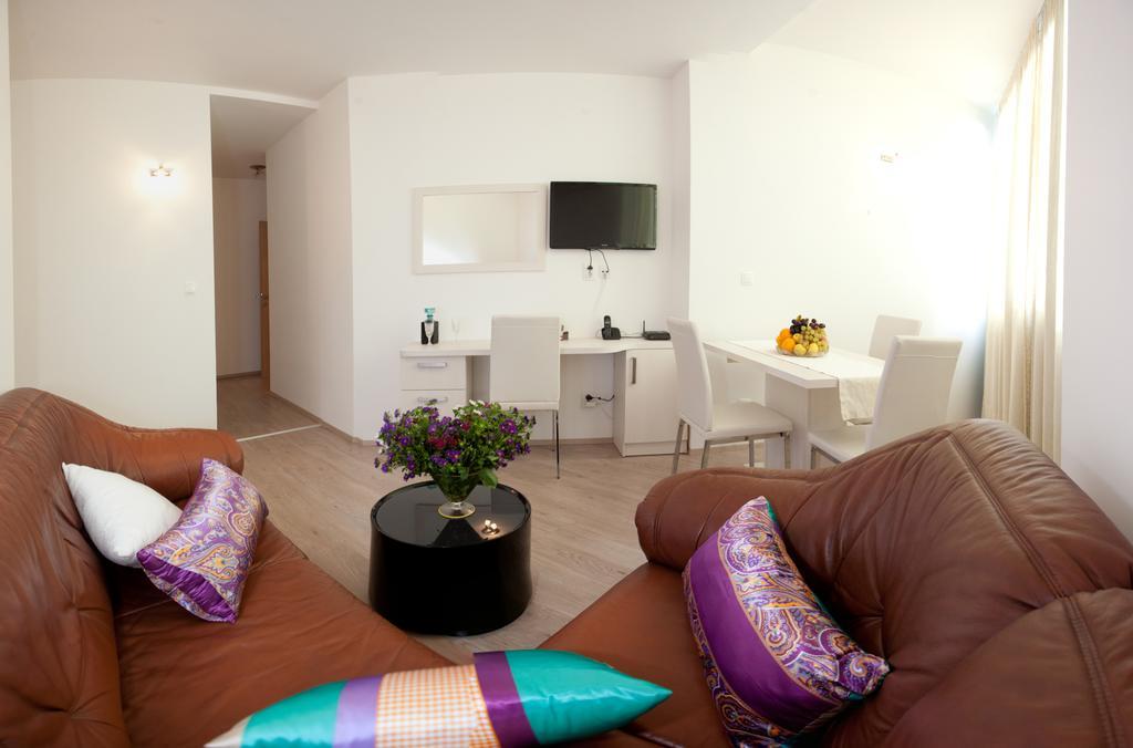 Cro Jet Set Apartments Спліт Екстер'єр фото