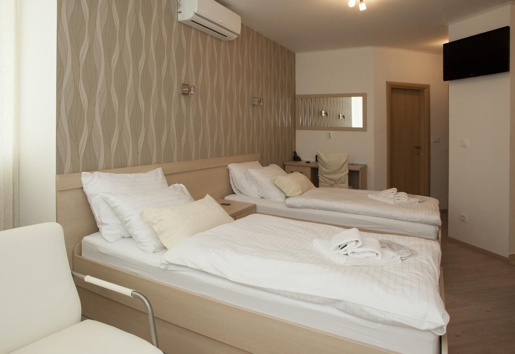 Cro Jet Set Apartments Спліт Екстер'єр фото