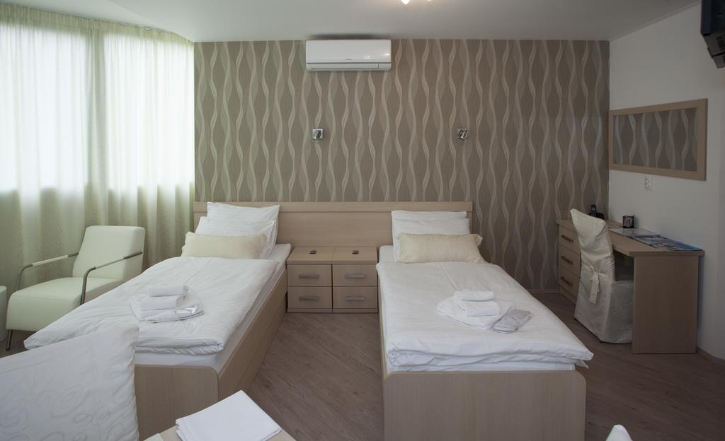 Cro Jet Set Apartments Спліт Екстер'єр фото