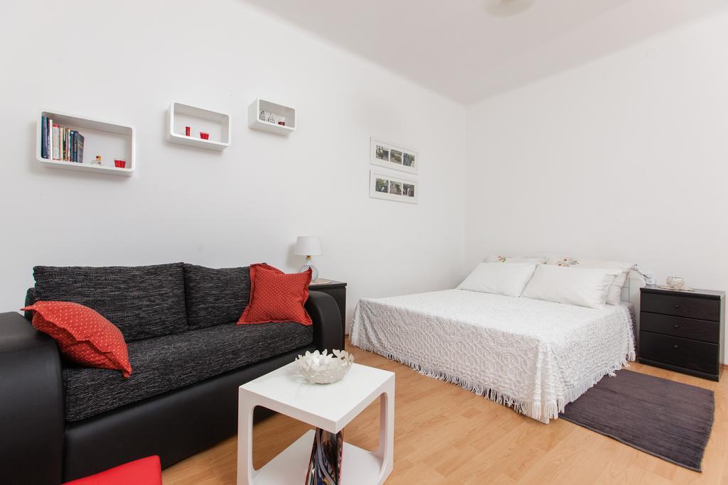 Cro Jet Set Apartments Спліт Екстер'єр фото