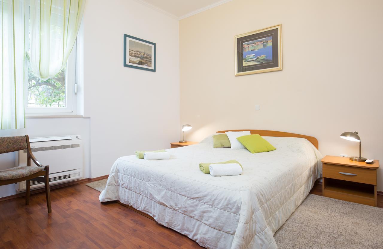 Cro Jet Set Apartments Спліт Екстер'єр фото
